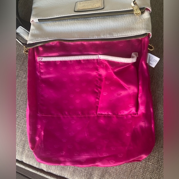 Juicy Couture Crossbody Bag - Picture 4 of 12
